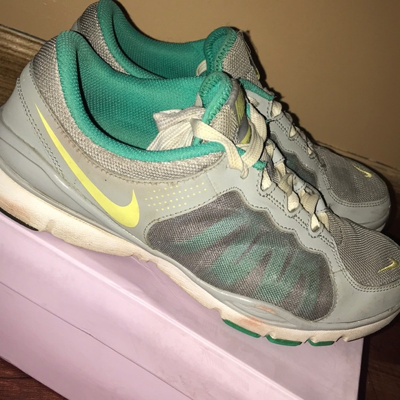 Nike running shoes - Picture 3 of 6